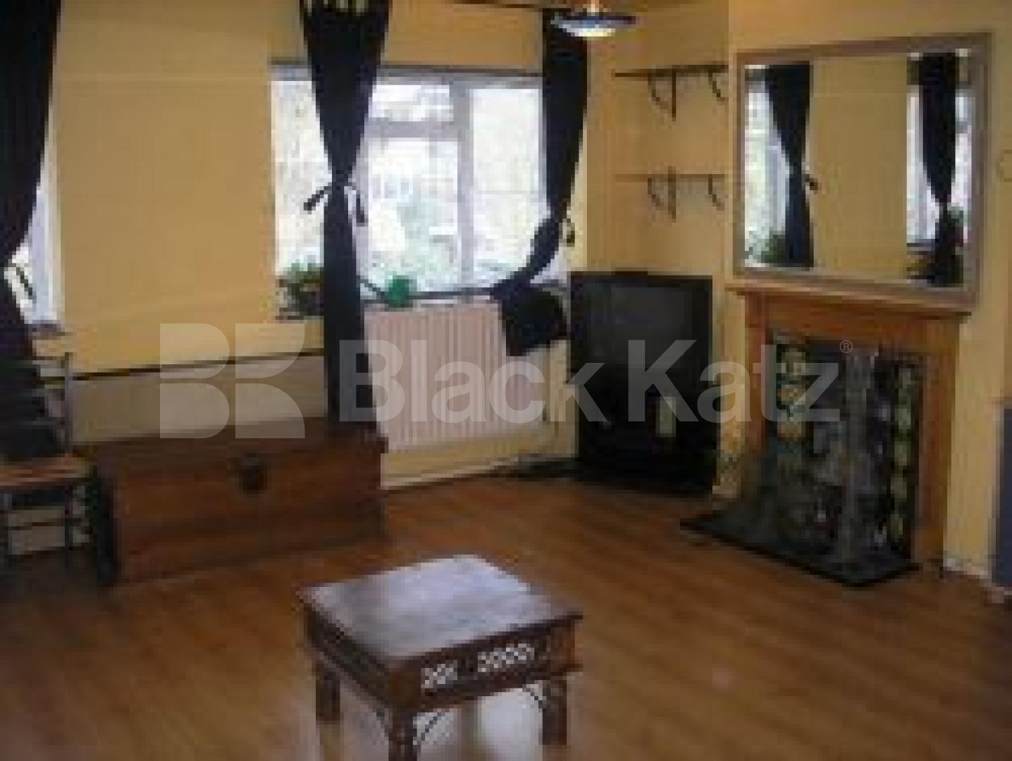 			Studio Apartment, 1 bath, 1 reception Studio			 St Albans Road, PARLIAMENT HILL